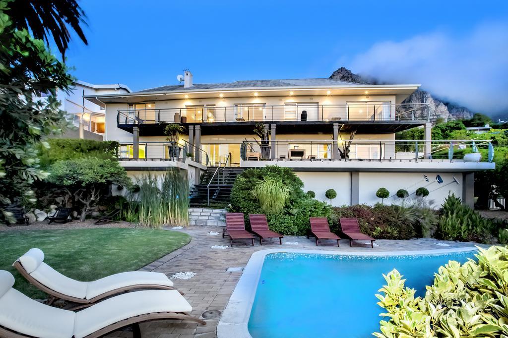 Готель Atholl House Camps Bay Екстер'єр фото